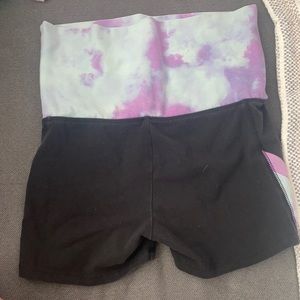 High waisted shorts from pink